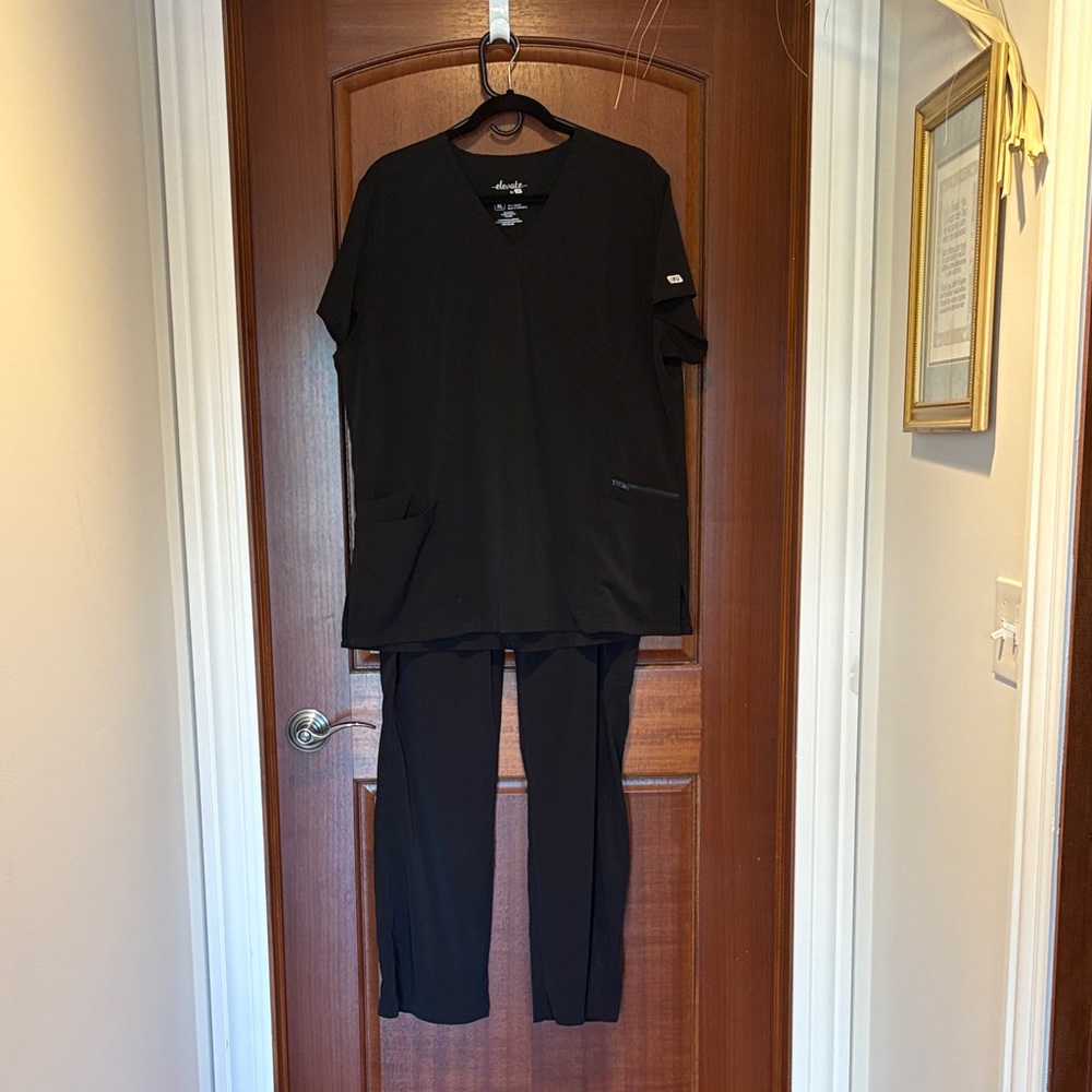 Elevate by IRG Black V-Neck Scrub Top